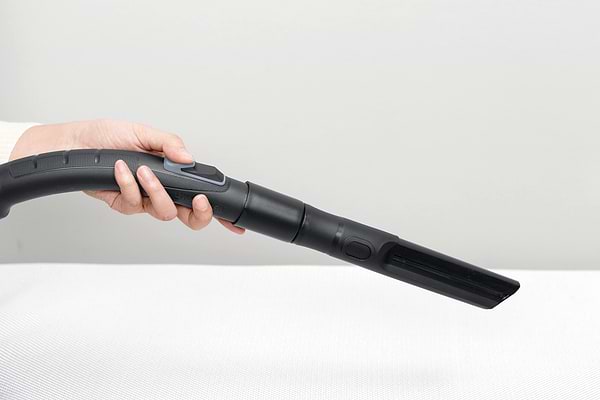 Фото - Пылесос для сухой уборки с мешком Karcher VC 2.8 (1.198-031.0)