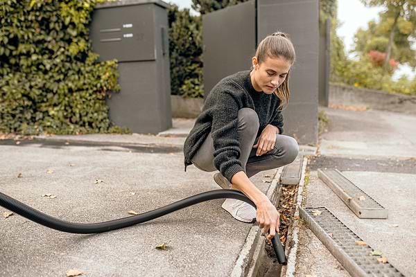 Фото - Пылесос для сухой уборки с мешком Karcher WD 2 Plus S V-15/4/18 Premium (1.628-050.0)