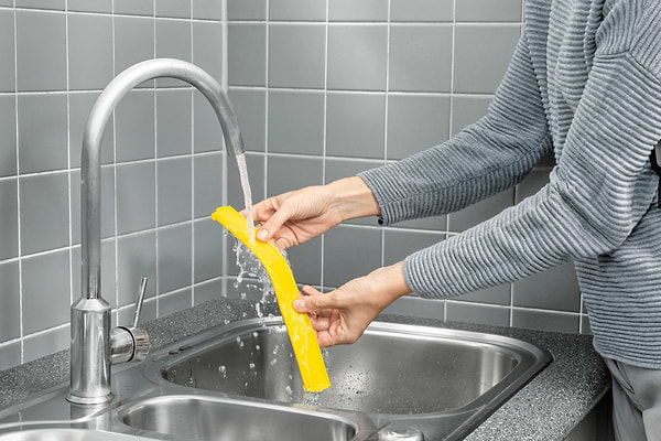 Фото - Пилосос віконний Karcher WV 4-4 Plus (1.633-540.0)