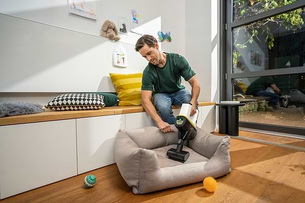 Фото - Пылесос ручной для дома Karcher VC 6 Cordless ourFamily Pet (1.198-673.0)