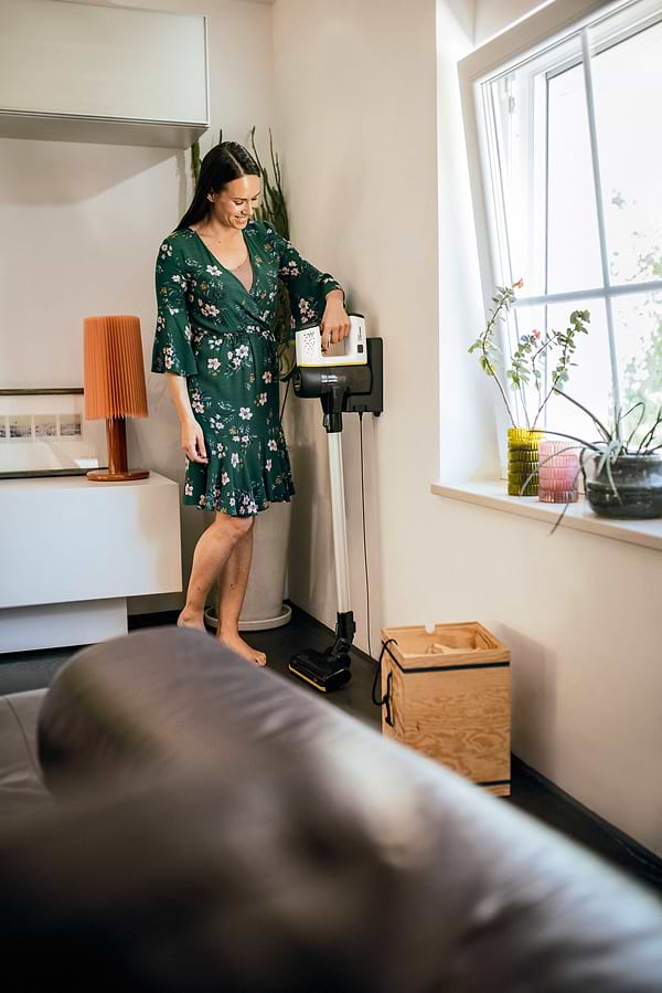 Фото - Пылесос ручной для дома Karcher VC 6 Cordless ourFamily Pet (1.198-673.0)