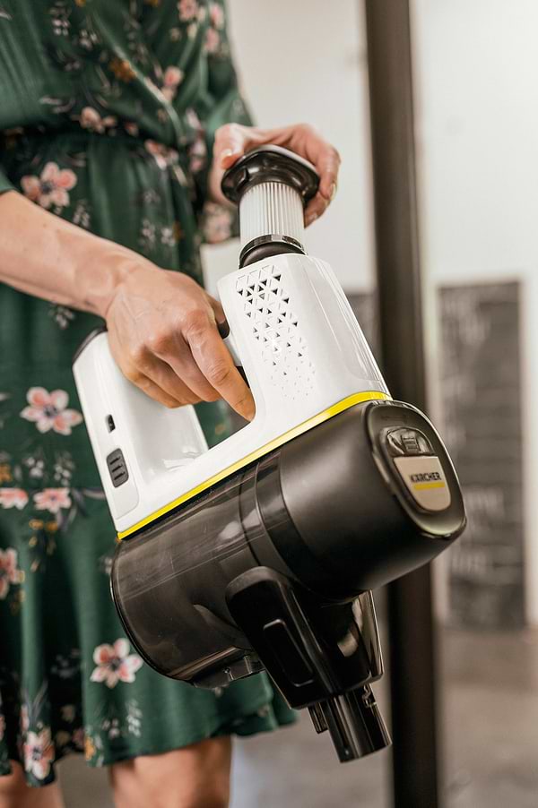 Фото - Пылесос ручной для дома Karcher VC 6 Cordless ourFamily Pet (1.198-673.0)