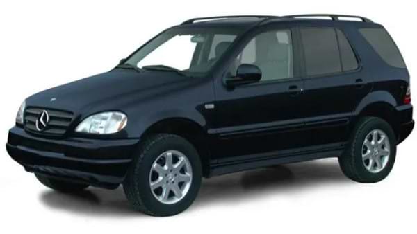 Фото - Коврики из экокожи в салон авто передние EVAtech ECO для ML-Class (W163) 5 seats Mercedes-Benz 1997-2005 1 поколение SUV EU (MB21205AD2MS1BBB)
