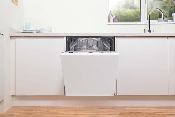 Фото - Посудомоечная машина встраиваемая Indesit D2IHD524A