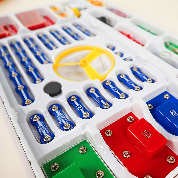 Фото - Электронный конструктор DOKA 201 СХЕМА (D70706)