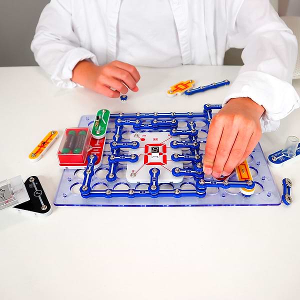 Фото - Електронний конструктор DOKA ШКОЛА 999+ СХЕМ (D70708)