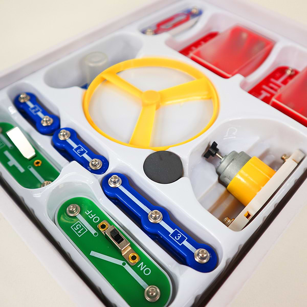 Фото - Електронний конструктор DOKA ПЕРШІ КРОКИ В ЕЛЕКТРОНІЦІ (Набір А, 15 схем) (D70709)