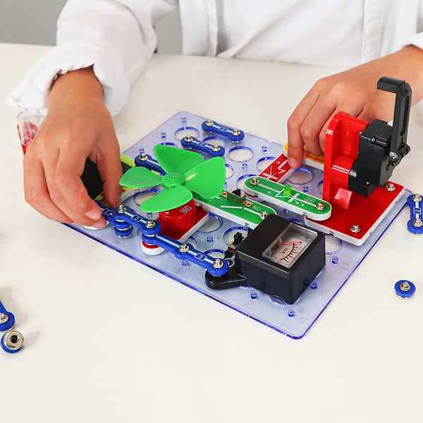 Фото - Электронный конструктор DOKA АЛЬТЕРНАТИВНАЯ ЭНЕРГИЯ (50 схем) (D70711)