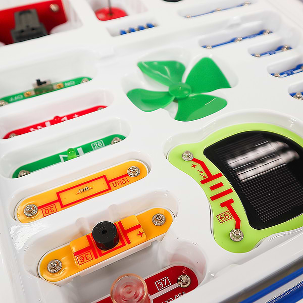 Фото - Электронный конструктор DOKA АЛЬТЕРНАТИВНАЯ ЭНЕРГИЯ (50 схем) (D70711)