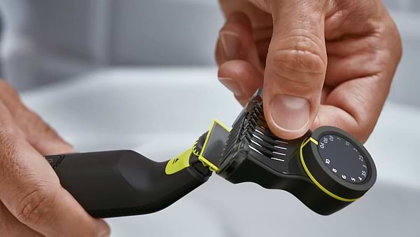 Фото - Электростанок Philips OneBlade Pro 360 QP6542/15 для лица и тела