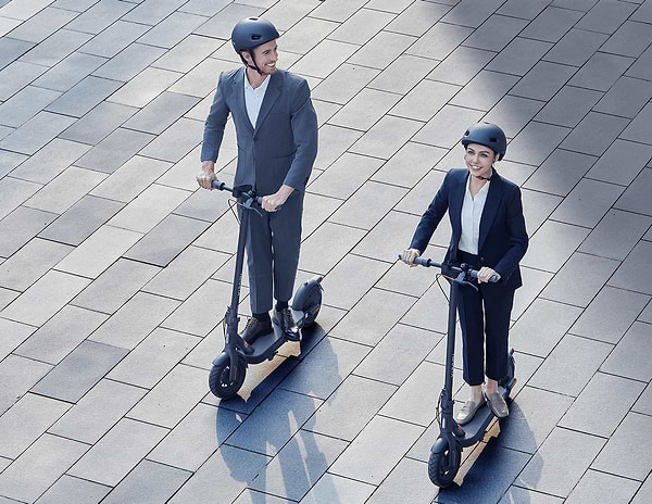 Фото - Електросамокат Xiaomi Electric Scooter 4 Pro Gen2