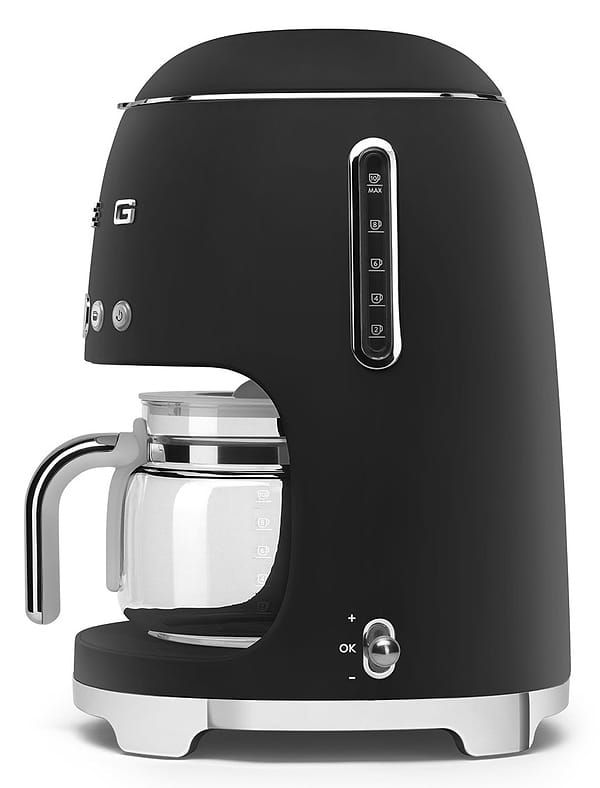 Фото - Кофеварка капельная Smeg DCF02BLMEU