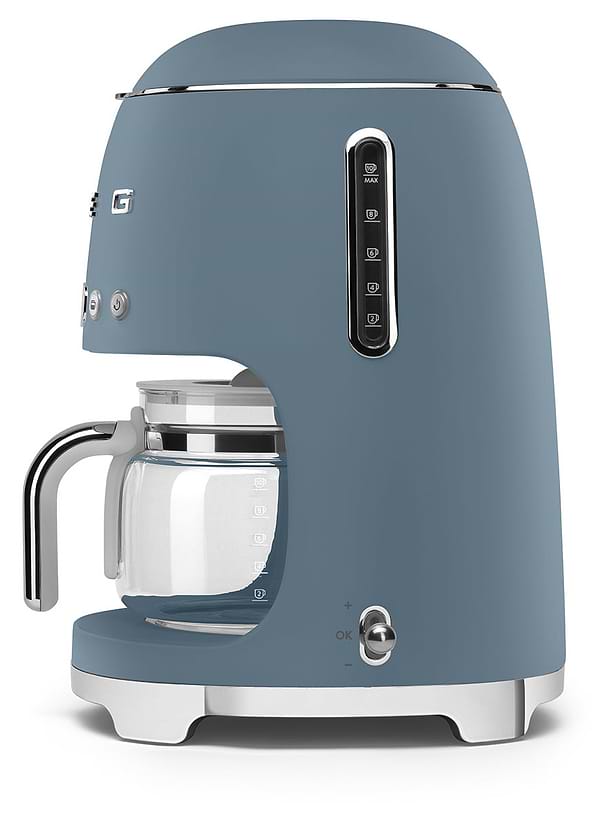 Фото - Кофеварка капельная Smeg DCF02SBMEU