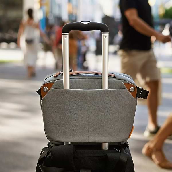 Фото - Сумка для фотокамеры со смен.объективом Vanguard VEO City CB34M Gray (VEO CITY CB34 GY)