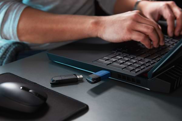 Фото - Флеш USB Kingston DataTraveler Exodia M 128GB Black/Red (DTXM/128GB)