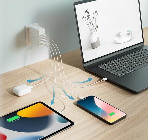 Фото - Сетевое зарядное устройство D-Link 140Вт GaN 3хUSB-С 1xUSB-A White (DCF-141)