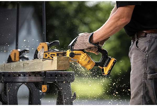 Фото - Ланцюгова пила DeWALT DCMPS520P1