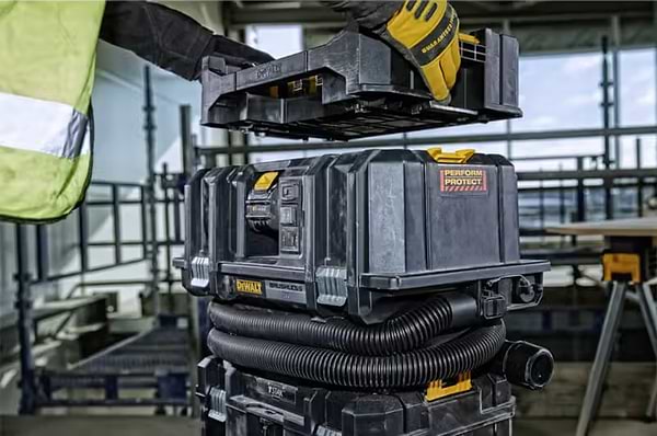 Фото - Пилосос миючий з контейнером DeWALT DCV586MN