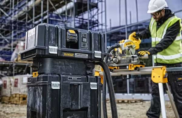 Фото - Пилосос миючий з контейнером DeWALT DCV586MN