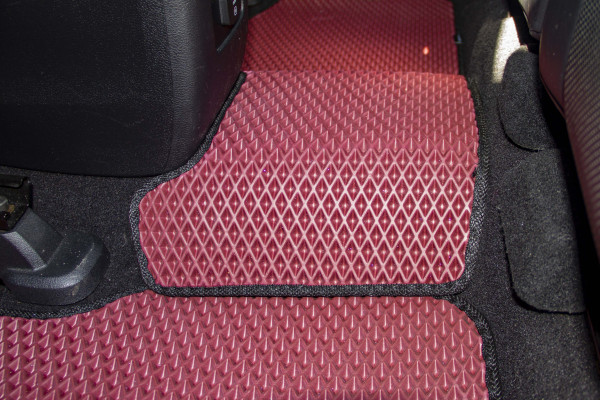 Фото - Коврики из экокожи в салон авто EVAtech ECO для Journey (2 clips) 6 seats Dodge 2007-2020 1 поколение SUV EU DE13399CV5LA2BBB