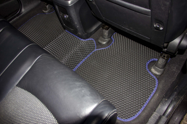 Фото - Коврики из экокожи в салон авто EVAtech ECO для Journey (1 clips) 6 seats Dodge 2007-2020 1 поколение SUV EU DE13400CE5LA1BBB