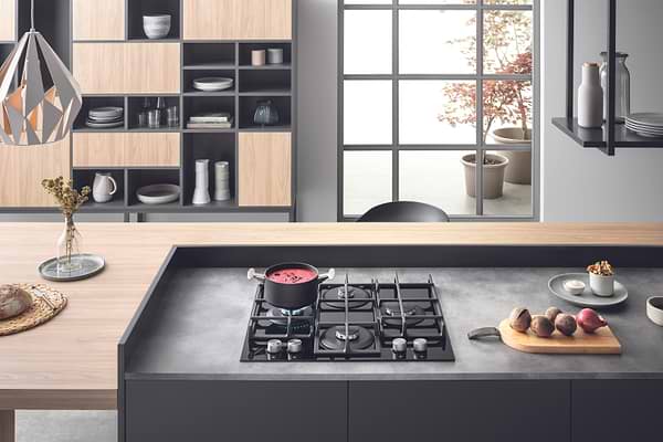 Фото - Духова шафа + варильна поверхня газова Hotpoint-Ariston FA2841JHBLHA + HAGS61FBK