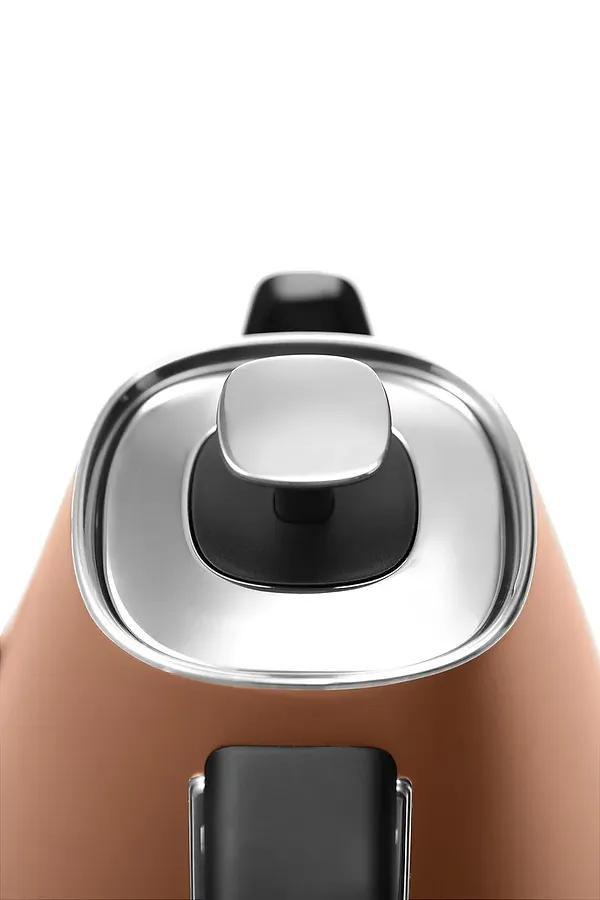 Фото - Электрический чайник Delonghi KBI2001.CP