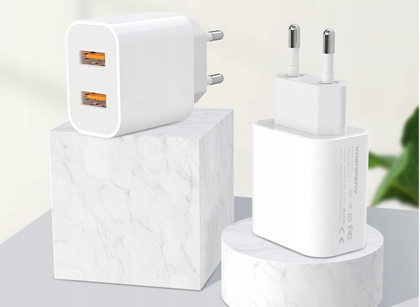 Фото - Уцінка - Мережевий зарядний пристрій Denmen DC05 2.4A 2USB White (DM-DC05-WH)