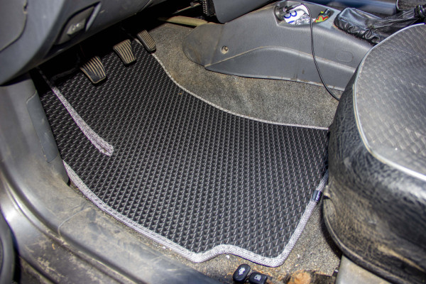 Фото - Килимки з екошкіри в салон авто EVAtech ECO для Lanos Daewoo 1998-2017 1 покоління Htb EU DO31959C5BBB