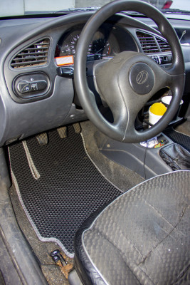 Фото - Килимки з екошкіри в салон авто EVAtech ECO для Lanos Daewoo 1998-2017 1 покоління Htb EU DO31959Z3BBB