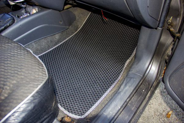 Фото - Килимки з екошкіри в салон авто EVAtech ECO для Lanos Daewoo 1998-2017 1 покоління Htb EU DO31959ZD3BBB