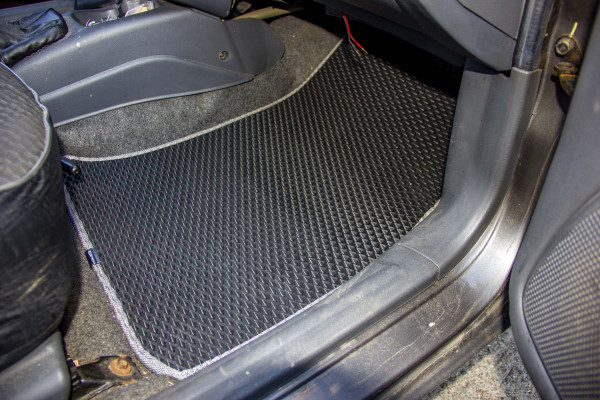 Фото - Килимки з екошкіри в салон авто EVAtech ECO для Lanos Daewoo 1998-2017 1 покоління Htb EU DO31959ZD3BBB