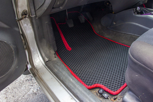 Фото - Килимки з екошкіри в салон авто EVAtech ECO для Lanos Daewoo 1998-2017 1 покоління Sedan EU DO3813PC4BBB