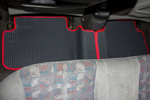 Фото - Килимки з екошкіри в салон авто EVAtech ECO для Lanos Daewoo 1998-2017 1 покоління Sedan EU DO3813PC4BBB