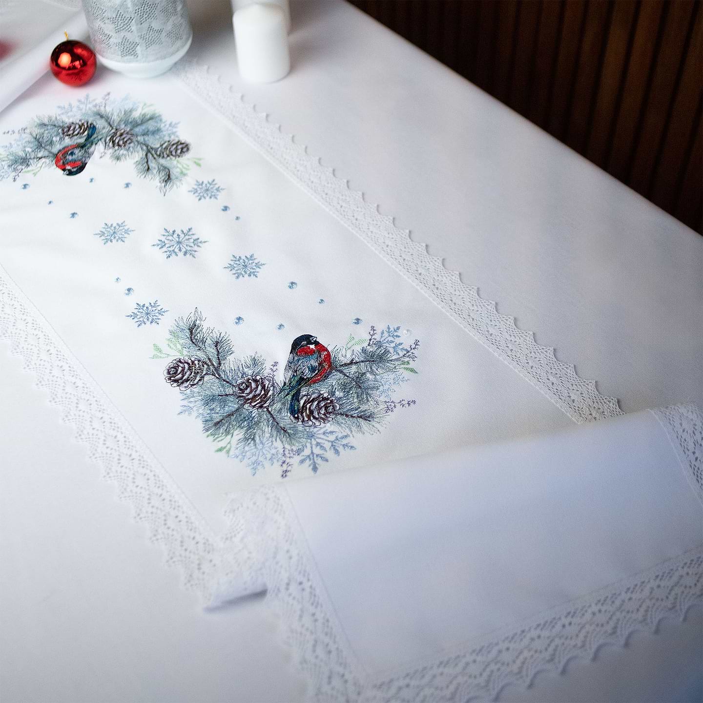 Скатертина раннер Едельвіка Снігурі 150х40 (317-24/09) - Фото 1