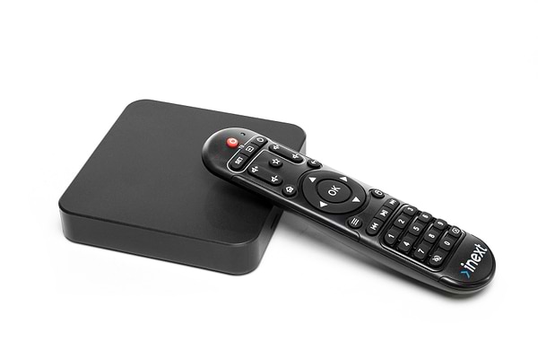 Фото - Стаціонарний медіаплеєр iNeXT TV6