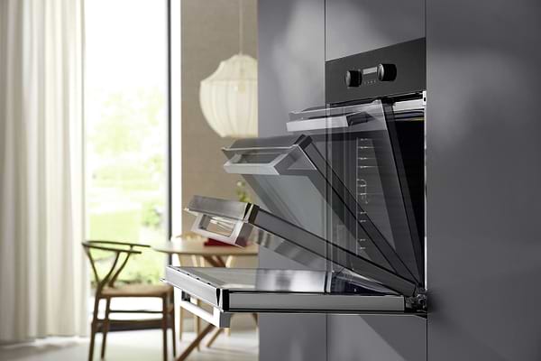 Фото - Духовой шкаф электрический Miele H 2861-1 B Clean Steel 125 Edition