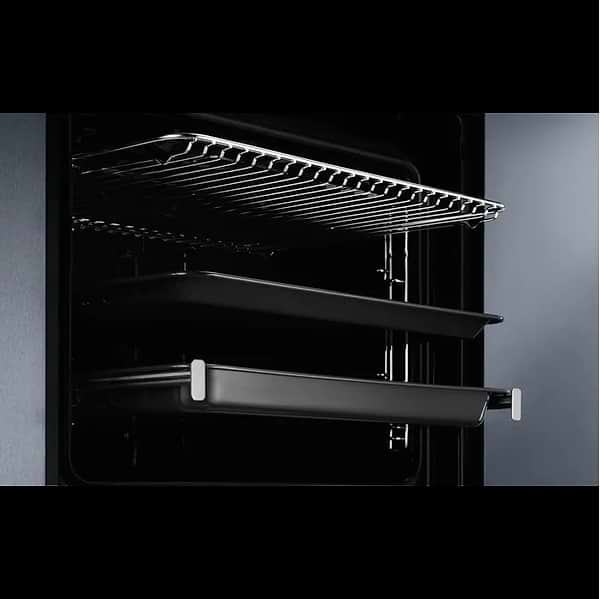 Фото - Духовой шкаф электрический Electrolux EOF6P76BX