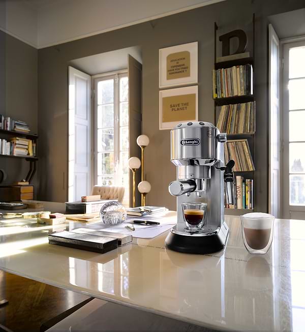Фото - Кавоварка ріжкова Delonghi EC 685.M