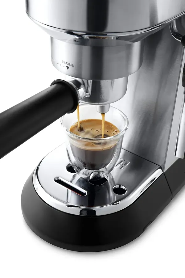 Фото - Кавоварка ріжкова Delonghi EC 685.M
