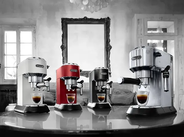 Фото - Уценка - Кофеварка рожковая Delonghi EC 685.W