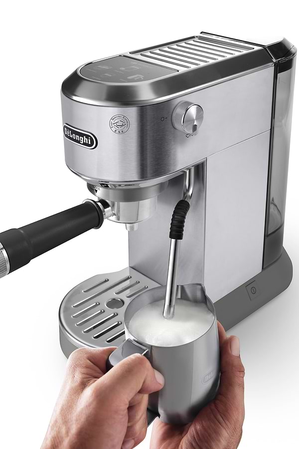 Фото - Уценка - Кофеварка рожковая Delonghi EC890.M