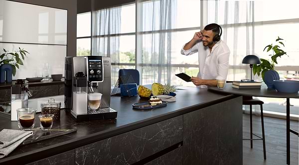 Фото - Кавомашина Delonghi ECAM380.95.TB