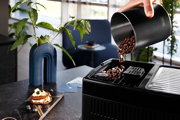 Фото - Кавомашина Delonghi ECAM380.95.TB
