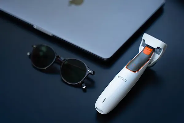 Фото - Тример для вусів і бороди ECG ZH 1321 A