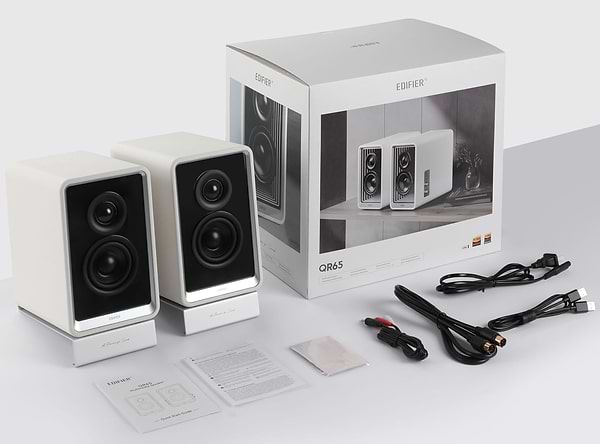 Фото - Компьютерная акустика компактная 2.0 Edifier 2.0 70W Bluetooth Hi-Res QR65 White