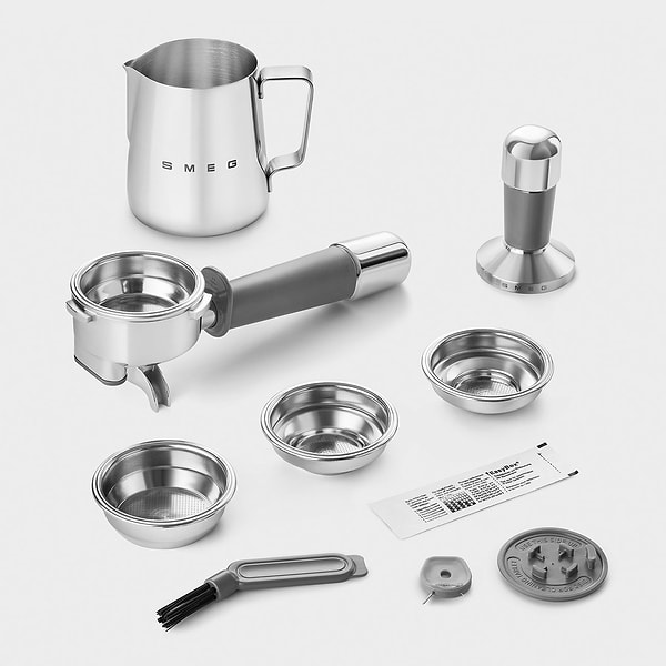 Фото - Уцінка - Кавоварка рожкова Smeg EGF03WHEU