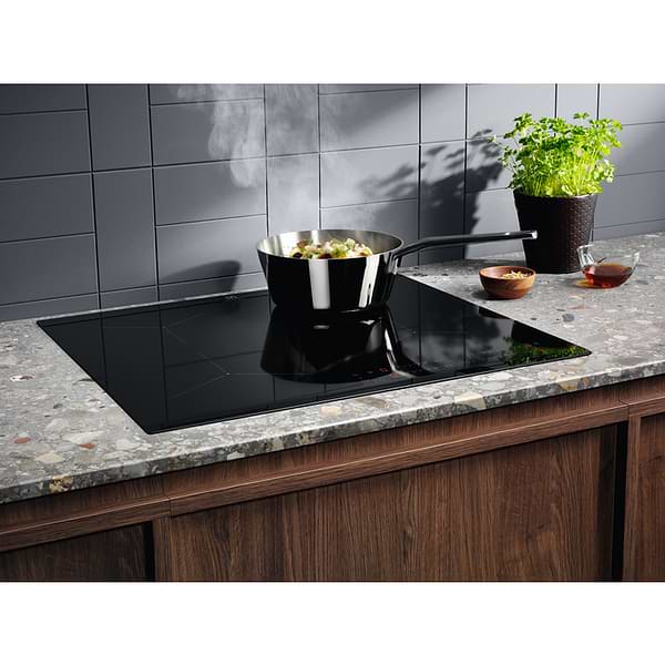 Фото - Варильна поверхня електрична Electrolux EIT61443B
