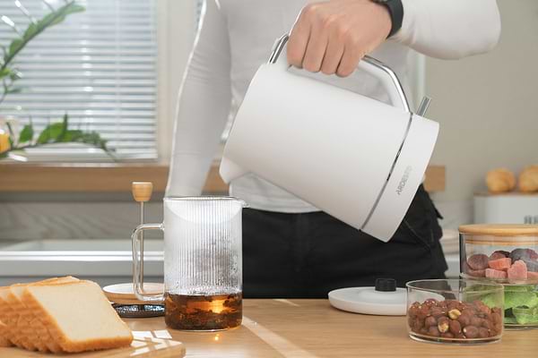 Фото - Електричний чайник Ardesto EKL-450W