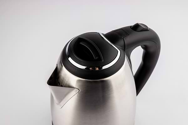 Фото - Электрический чайник Grunhelm EKS-2028